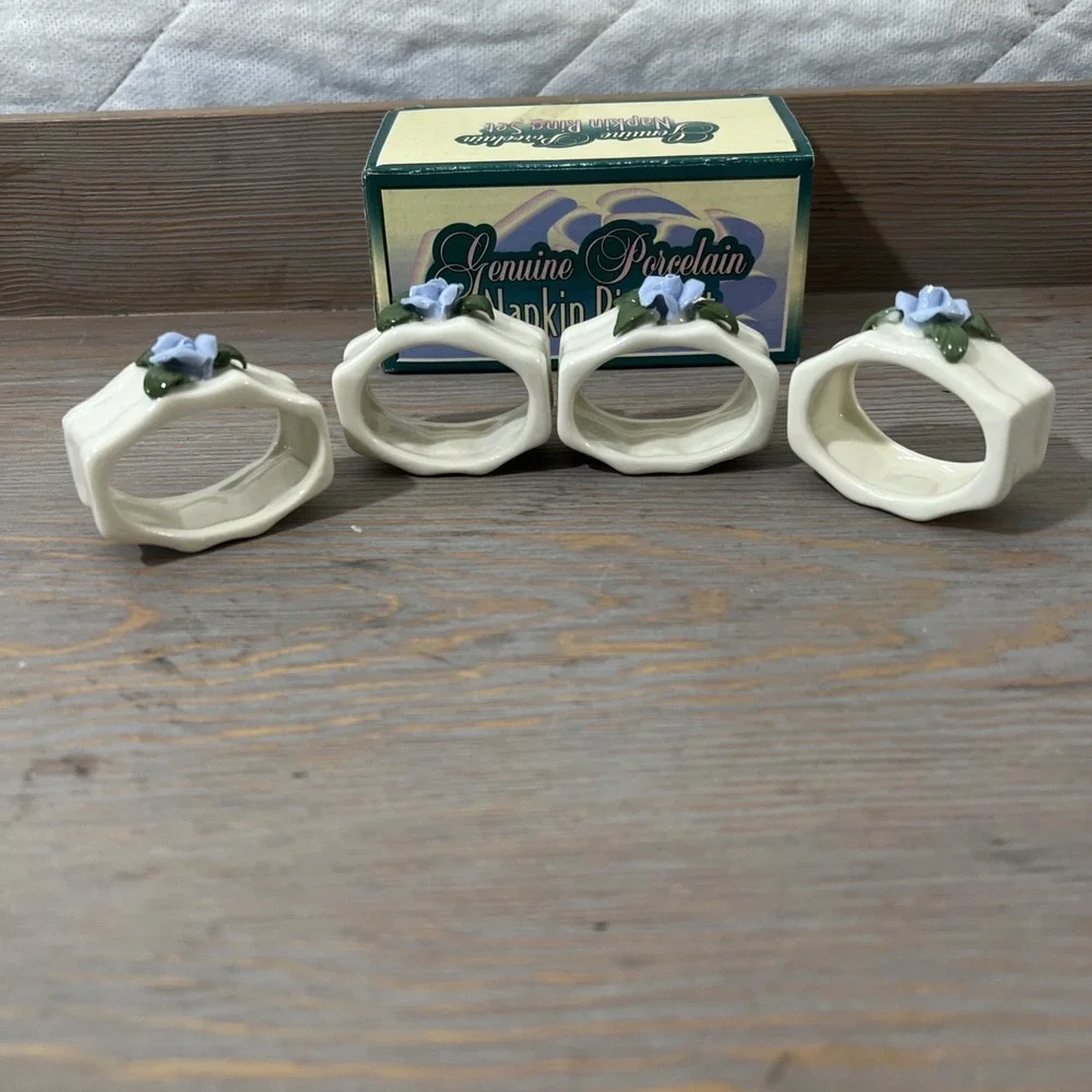 Vintage Genuine PORCELAIN Blue Rose‎ NAPKIN RING Set CLOTH Linen Holders FLOWER